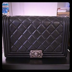 Chanel boy bag